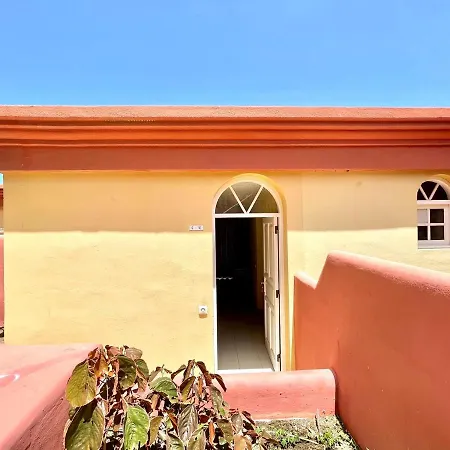 Apartamento Cozy One Bedroom Apartment, Pool, Next Restaurants, Shops And The Beach In Tenerife South *