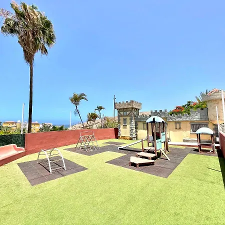 Cozy One Bedroom Apartment, Pool, Next Restaurants, Shops And The Beach In Tenerife South Apartamento Costa Adeje (Tenerife)