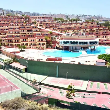 Apartamento Cozy One Bedroom Apartment, Pool, Next Restaurants, Shops And The Beach In Tenerife South